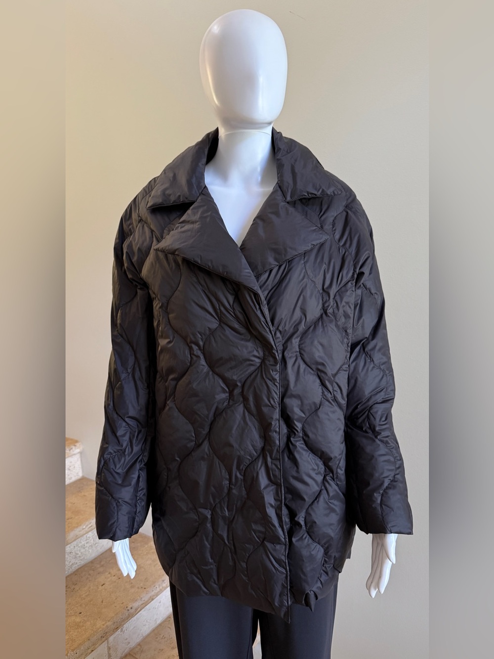 New JARBO Perugia Jacket Size Small, Matte Black